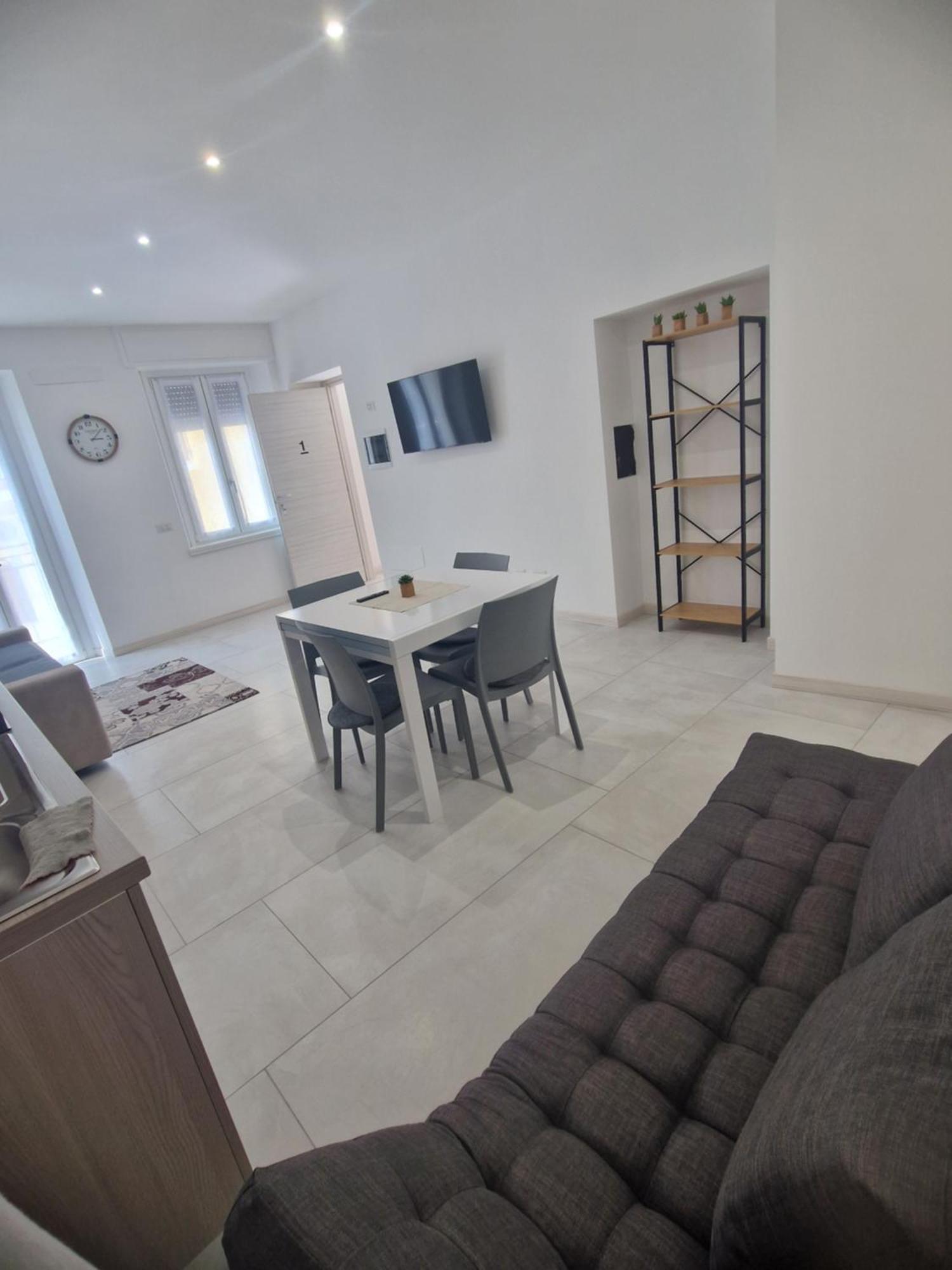Enissa Apartment Cislago Exterior photo
